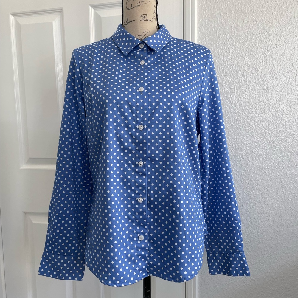 Tommy Hilfiger buttons down shirt